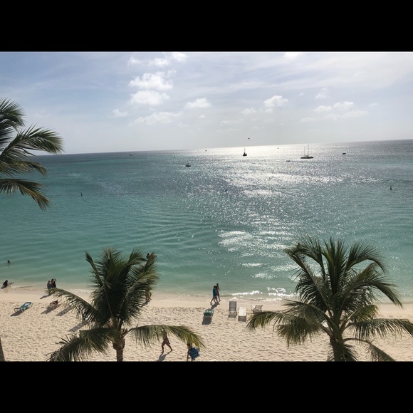 Meet your Posher, Vicki - Picture 1 of 1